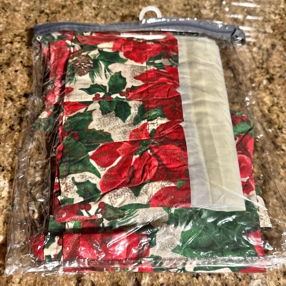 Christmas Kitchen Curtain~ 4 Pieces ~ Poinsetta Top & Cotton Bottom w/Poinsettia